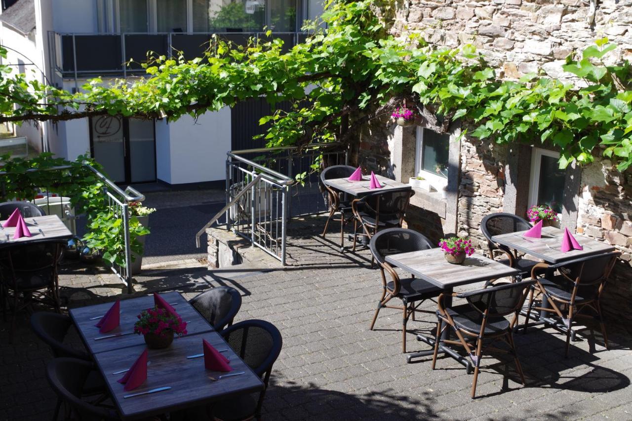 Gast Und Weinhof Beim Schneemann Hotel Valwig Kültér fotó