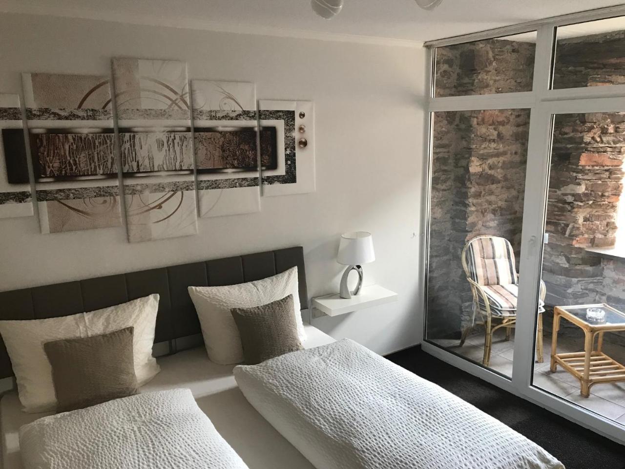 Gast Und Weinhof Beim Schneemann Hotel Valwig Kültér fotó